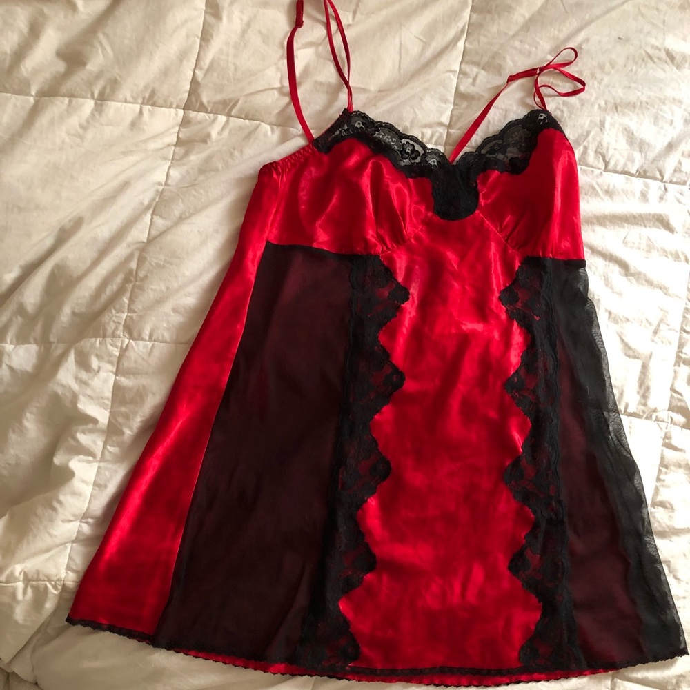 Plus size Cacique red nighty